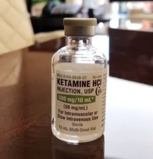Injection de kétamine HCl